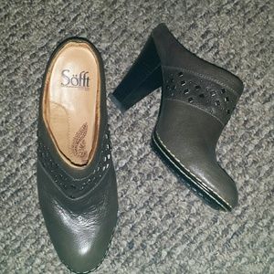 Sofft high heels